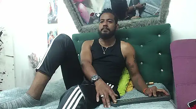 BladeFoxxx1 online show from 03.20.25