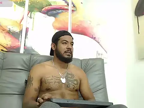 BladeFoxxx1 online show from 11.25.25