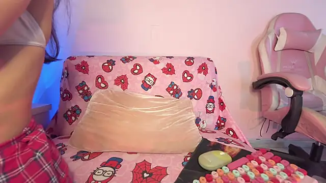 kitty-kryss online show from 05.11.26
