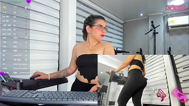 Snapshot of JulietSofia chatting on 03.12.26 JulietSofia online show from 03.12.26