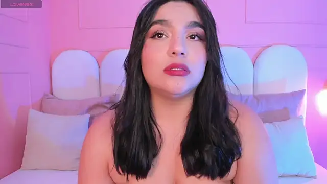 Snapshot of eva_sainnt chatting on 12.23.25 eva sainnt online show from 12.23.25