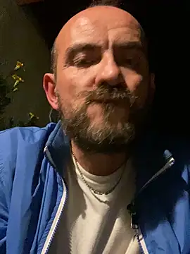 Snapshot of Rimmingtop chatting on 09.17.25 Rimmingtop online show from 09.17.25