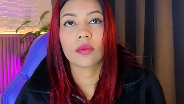 TiffanyWalk online show from 11.21.25