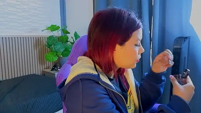 TiffanyWalk online show from 03.02.26