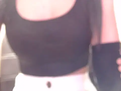 Snapshot of TheMostBeautifullGirl- chatting on 10.31.25 TheMostBeautifullGirl- online show from 10.31.25