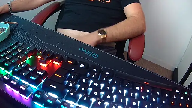 Snapshot of Hartium_hot chatting on 10.09.25 Hartium hot online show from 10.09.25