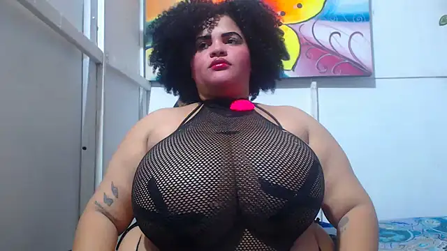 latina bigboos25 online show from 05.12.26
