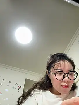 Snapshot of aa520uv chatting on 05.09.26 aa520uv online show from 05.09.26