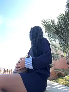 linger-23 online show from 12.15.25