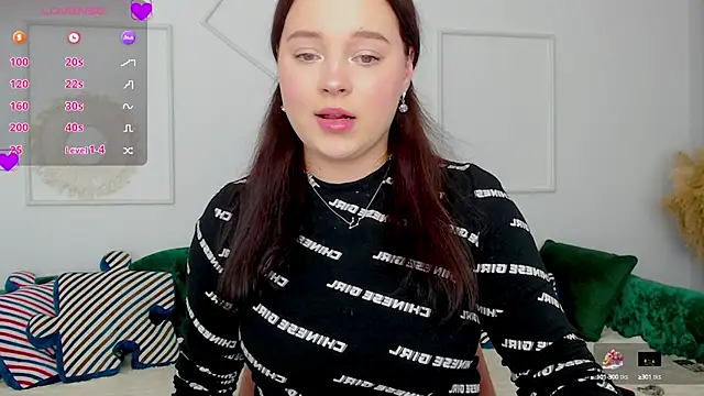 Cute kitty- online show from 10.03.25