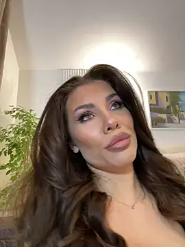 Snapshot of CelineReys chatting on 03.15.26 CelineReys online show from 03.15.26