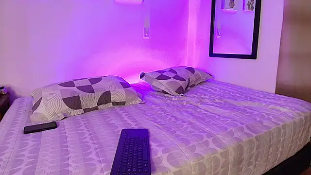 Snapshot of pleasurecompany3 chatting on 12.21.25 pleasurecompany3 online show from 12.21.25