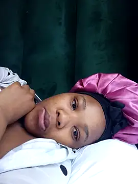 Hotytoty26 online show from 10.23.25