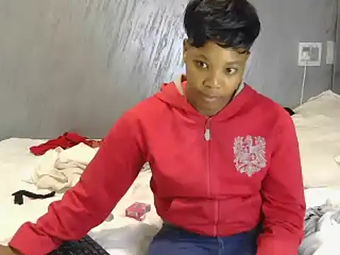 Hotytoty26 online show from 10.31.25