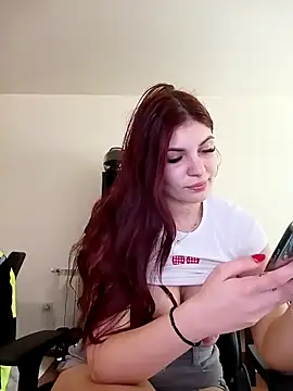 MeCherryy online show from 04.28.26