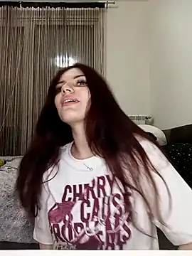 MeCherryy online show from 05.04.26