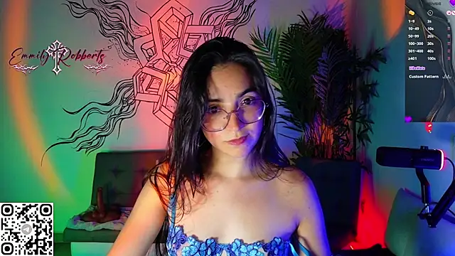 Emmi Roberts online show from 05.02.26
