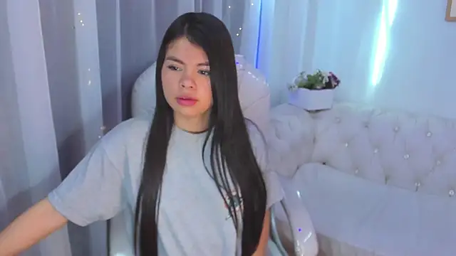 Pretty Johnson  online show from 10.19.25