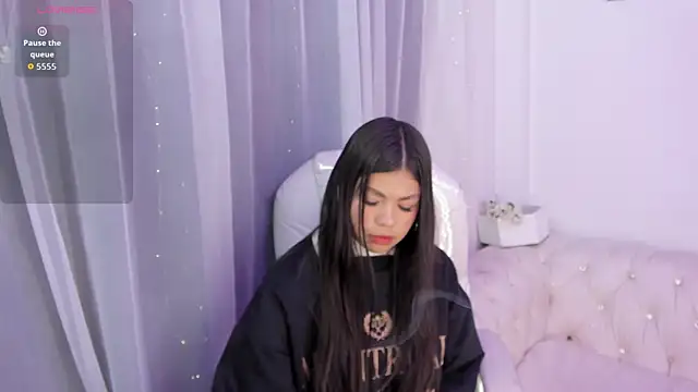 Pretty Johnson  online show from 11.16.25