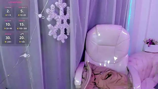 Pretty Johnson  online show from 12.15.25