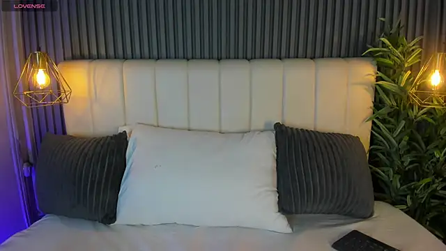 LauraCarther online show from 04.29.26