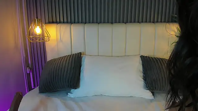 LauraCarther online show from 05.09.26