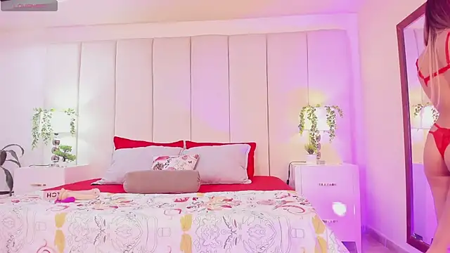 Snapshot of princesssammy2 chatting on 10.20.25 princesssammy2 online show from 10.20.25