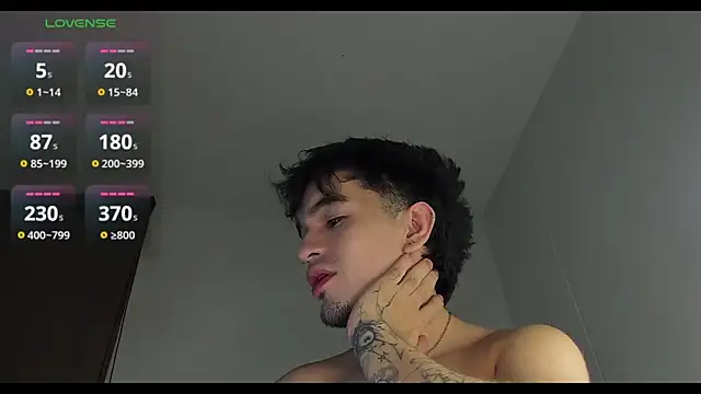 Snapshot of cmzo_ chatting on 03.21.26 cmzo online show from 03.21.26