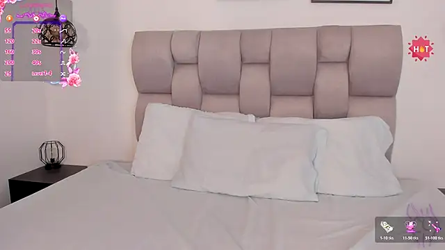 Hanna Evans   online show from 11.20.25