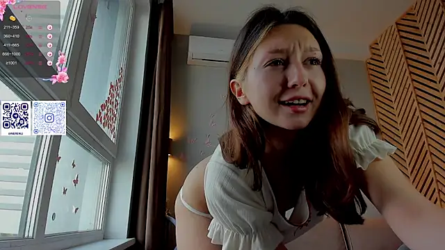 Snapshot of nerenuu_ chatting on 09.26.25 nerenuu online show from 09.26.25