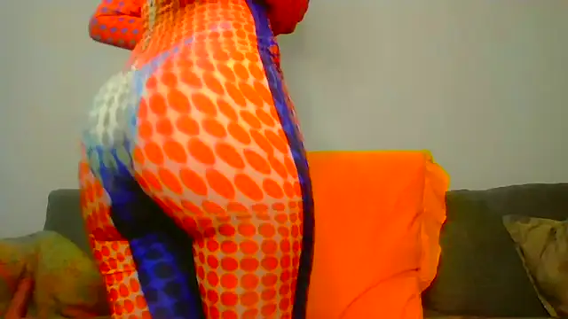 ModelZoee online show from 06.26.26