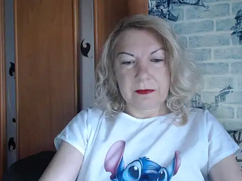 Lillia Ray online show from 05.28.26