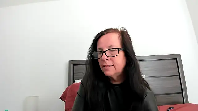 peachgoddess online show from 11.26.25