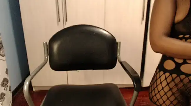 ShyTiny Bae online show from 03.17.25