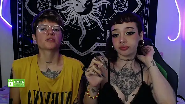 lovelockedlips online show from 03.16.25