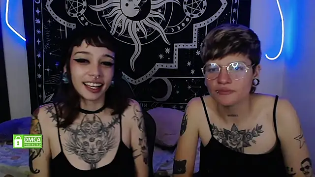 lovelockedlips online show from 03.20.25