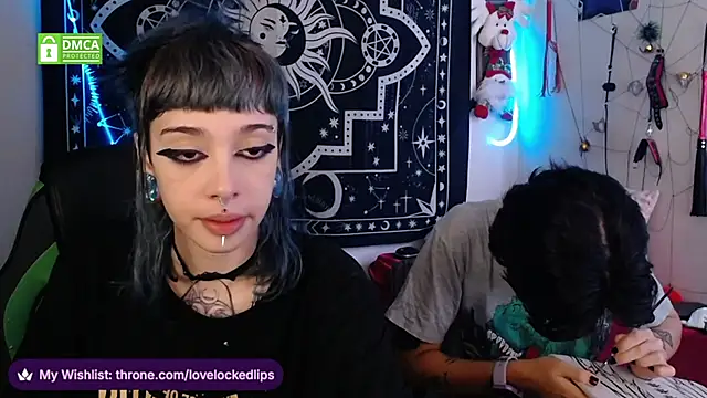 lovelockedlips online show from 12.19.25