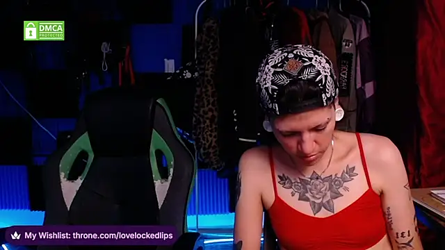 lovelockedlips online show from 06.11.26