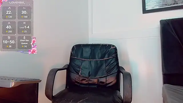 Snapshot of Dayana_Dias chatting on 12.19.25 Dayana Dias online show from 12.19.25