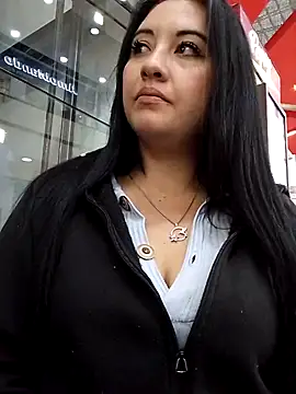 Snapshot of melisamoon_ chatting on 03.18.25 melisamoon online show from 03.18.25