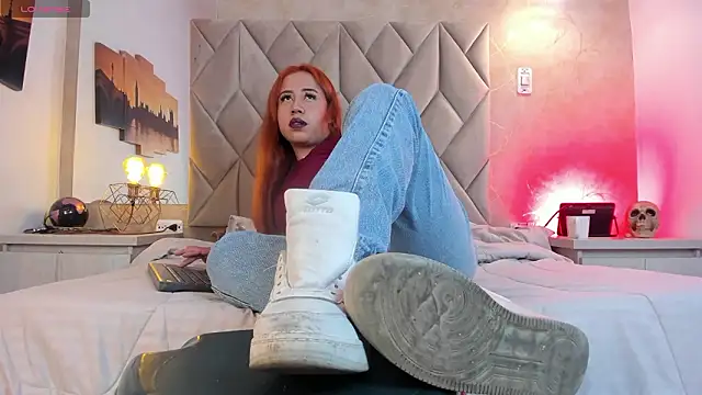 Snapshot of kailinmoonx chatting on 03.02.26 kailinmoonx online show from 03.02.26