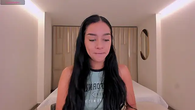 AmaliaCrus online show from 04.23.26