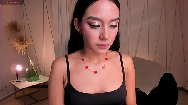 Snapshot of AmaliaCrus chatting on 06.23.26 AmaliaCrus online show from 06.23.26