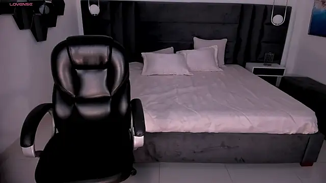 LarisaSmirnov online show from 01.06.26