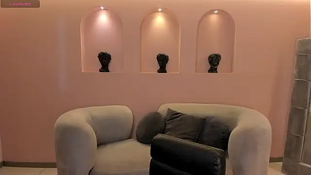 MaiaCollins online show from 01.10.26