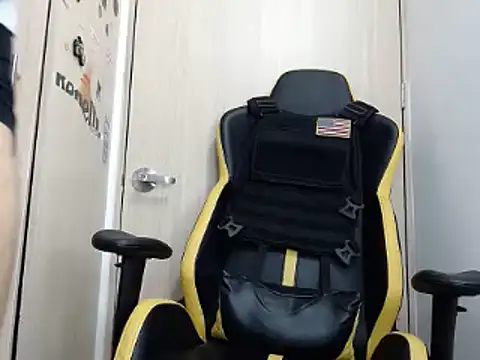 Snapshot of Maximiliano_ford chatting on 03.20.25 Maximiliano ford online show from 03.20.25