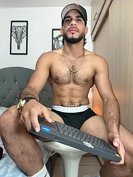 Snapshot of Maximiliano_ford chatting on 03.22.25 Maximiliano ford online show from 03.22.25