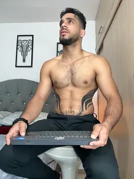 Snapshot of Maximiliano_ford chatting on 09.25.25 Maximiliano ford online show from 09.25.25