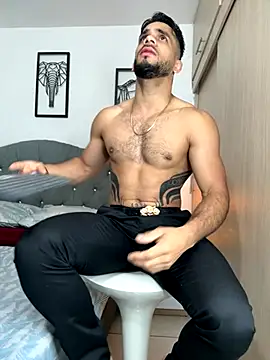 Snapshot of Maximiliano_ford chatting on 09.28.25 Maximiliano ford online show from 09.28.25