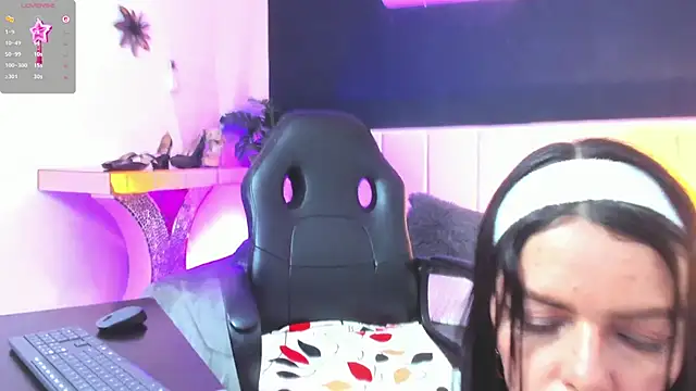 loress ass mature online show from 05.04.26
